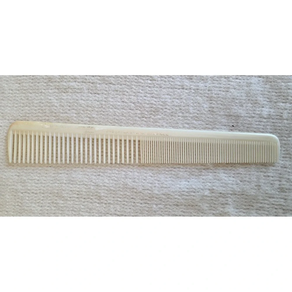 Vintage Combs (7) – Atlas, Goody, Titan, Tapex, Invincible, Manhattan, Styleader